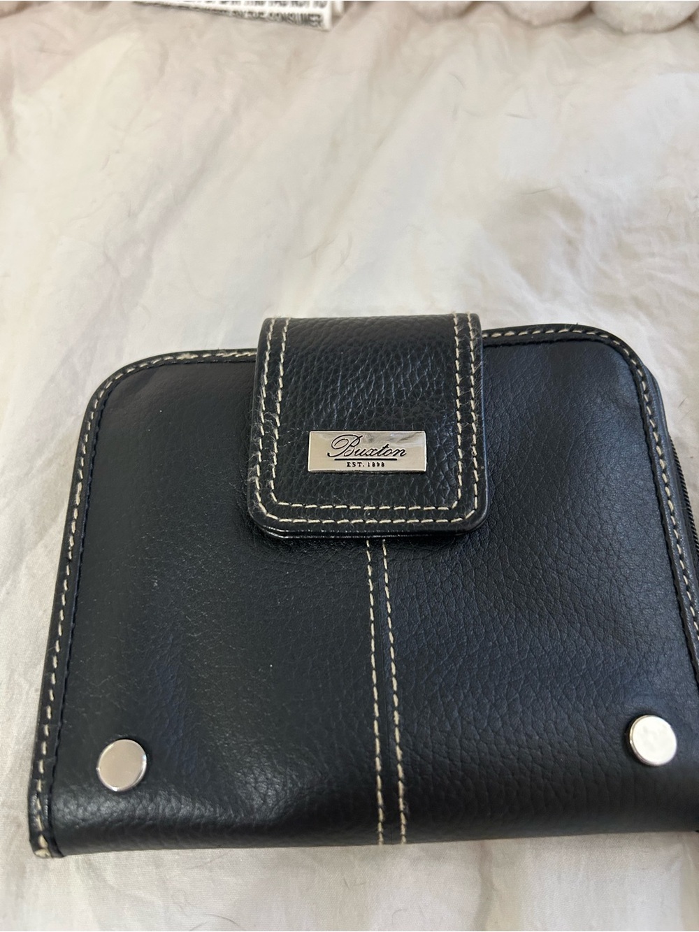 Buxton Black Leather Women's Wallet with Contrast Stitching